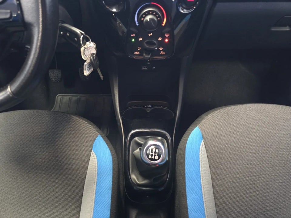 Toyota Aygo 1,0 VVT-i x-play 5d