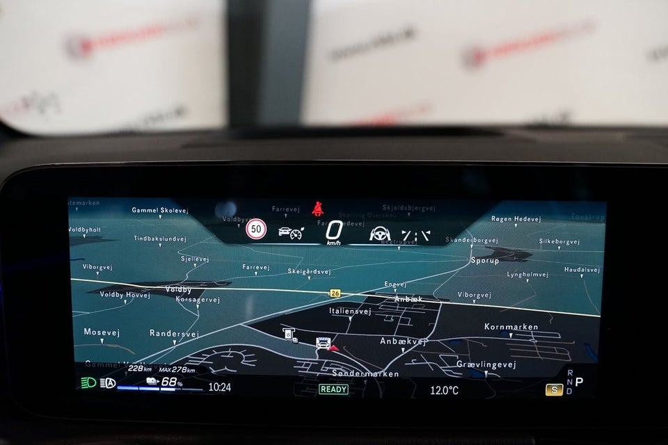 Mercedes EQB300 AMG Line 4Matic Van 5d