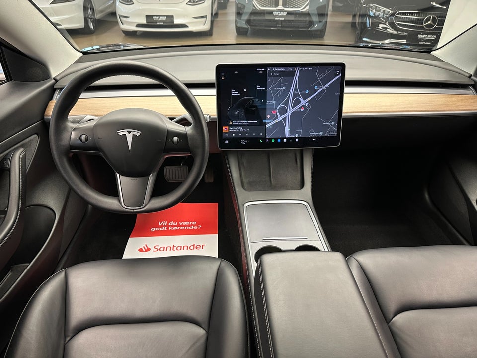 Tesla Model 3 Standard Range+ RWD 4d
