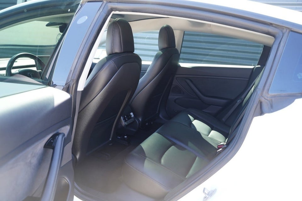 Tesla Model 3 Performance AWD 4d