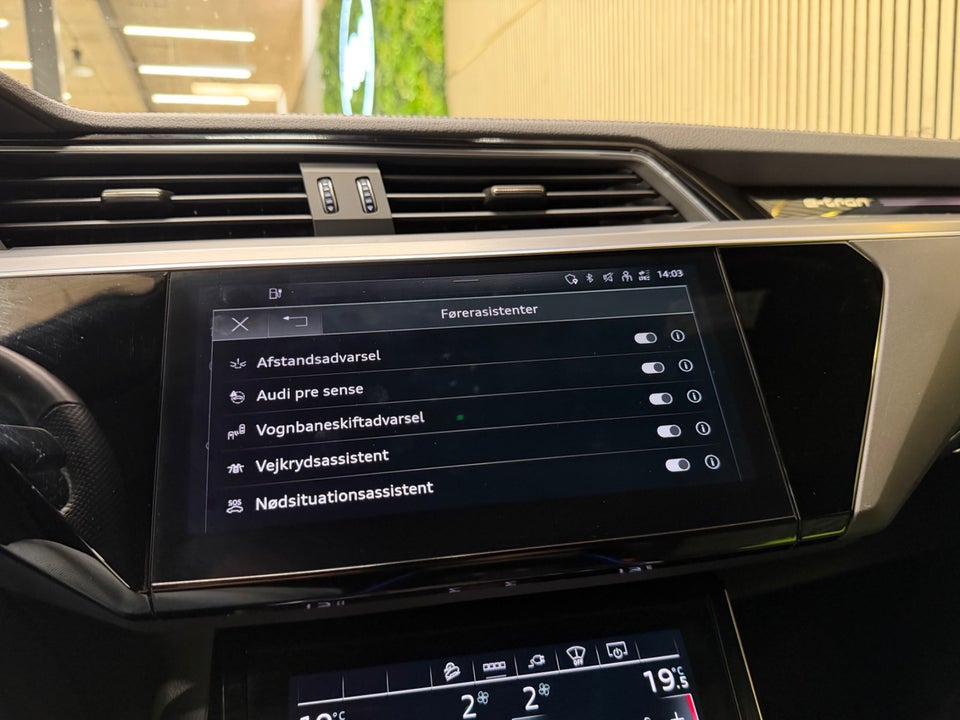Audi e-tron 55 S-line quattro 5d