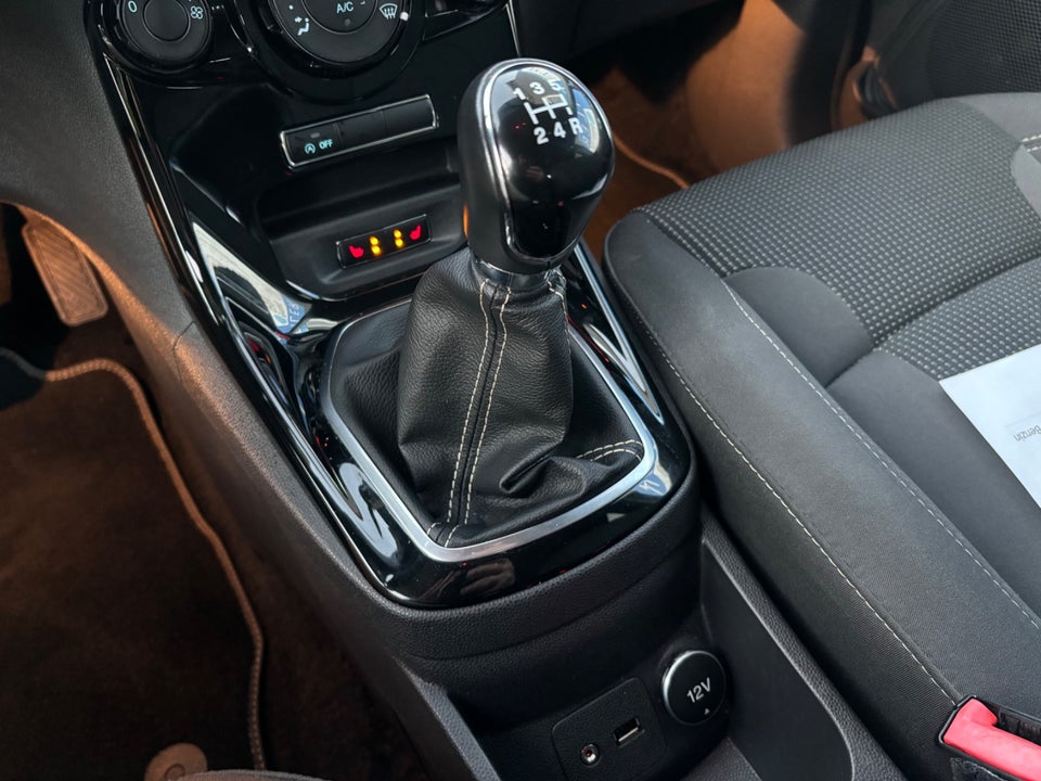 Ford Fiesta 1,0 SCTi 100 Titanium 5d