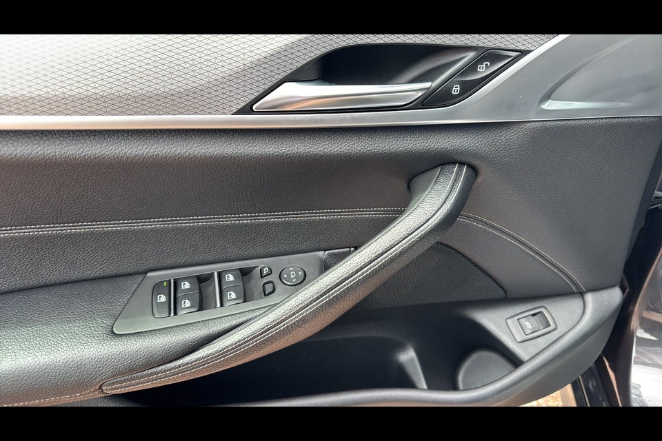 BMW 530d 3,0 Touring M-Sport aut. 5d