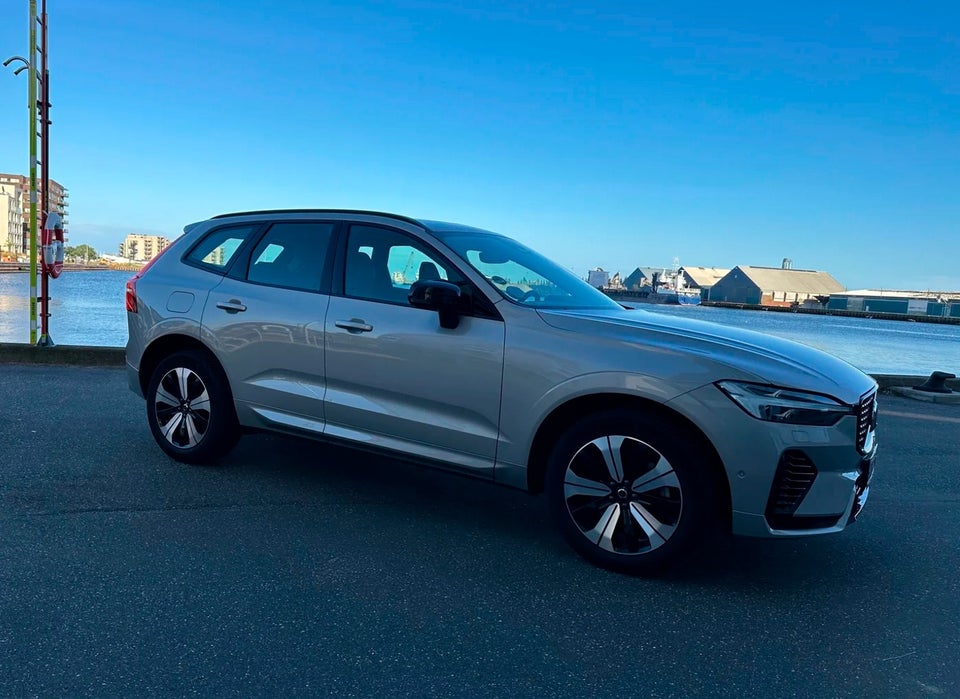 Volvo XC60 2,0 T8 ReCharge Plus Dark aut. AWD 5d