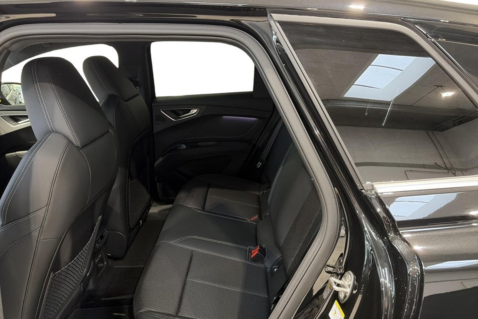 Audi Q4 e-tron performance 5d