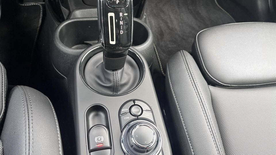 MINI Cooper SE Classic Trim 3d