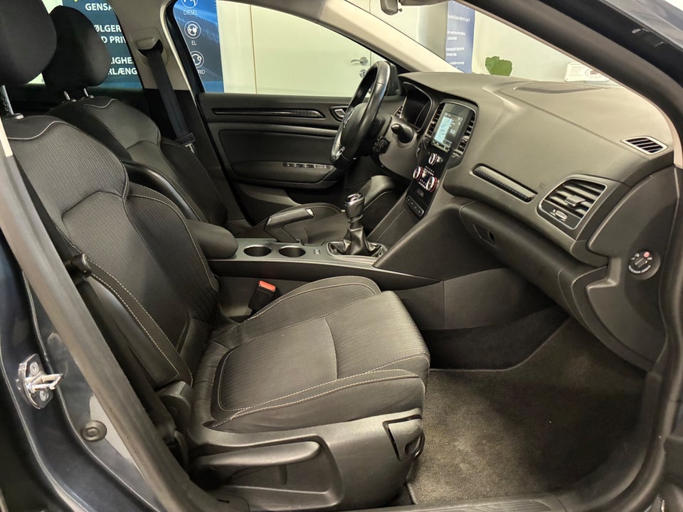 Renault Megane IV 1,2 TCe 130 Zen Sport Tourer 5d