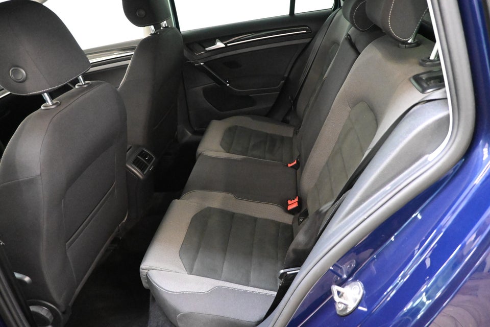 VW Golf VII 1,5 TSi 150 Highline Variant DSG 5d