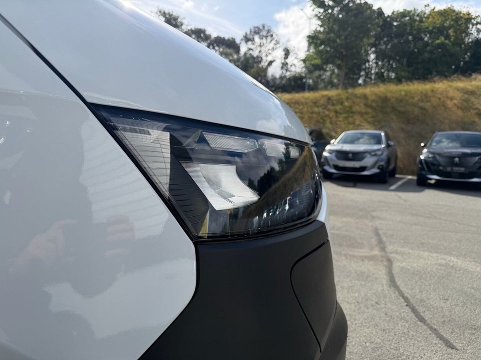VW e-Transporter 64 Comfort Kassevogn SWB