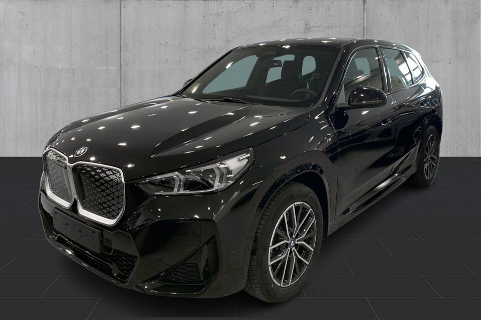 BMW iX1 eDrive20 M-Sport 5d