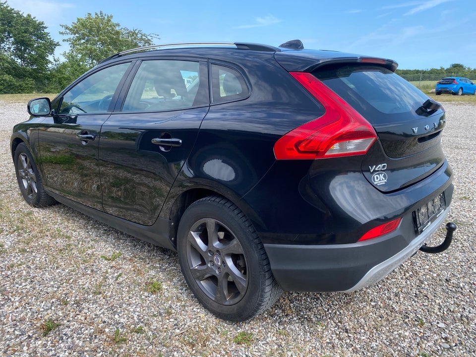 Volvo V40 CC 1,6 D2 115 Kinetic 5d