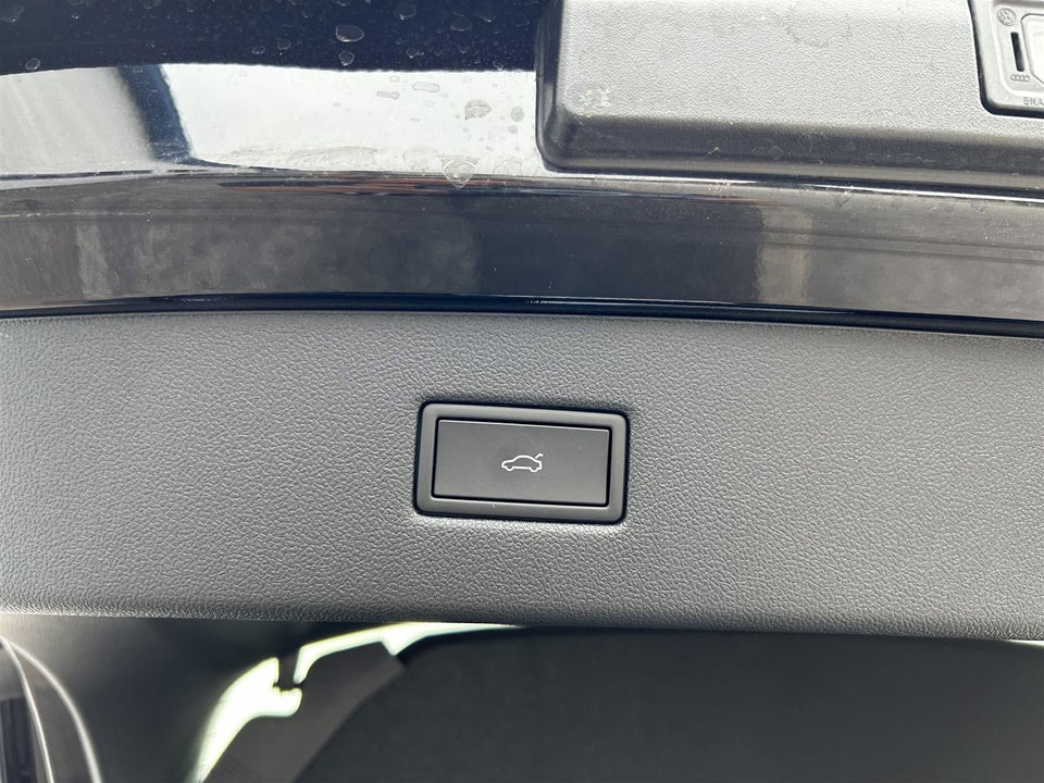 Ford Capri 82 Premium Extended Range 5d