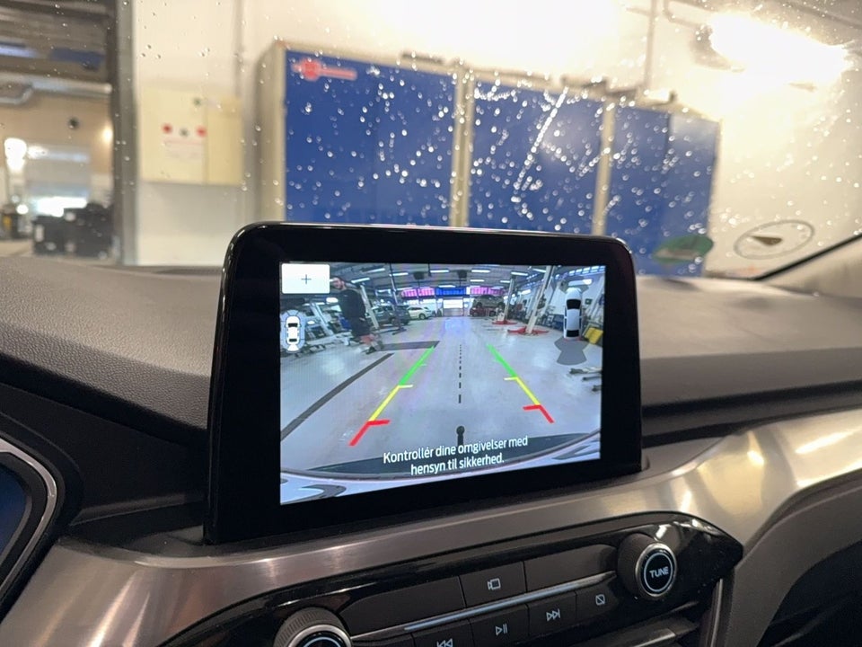 Ford Kuga 2,5 HEV Titanium X CVT 5d