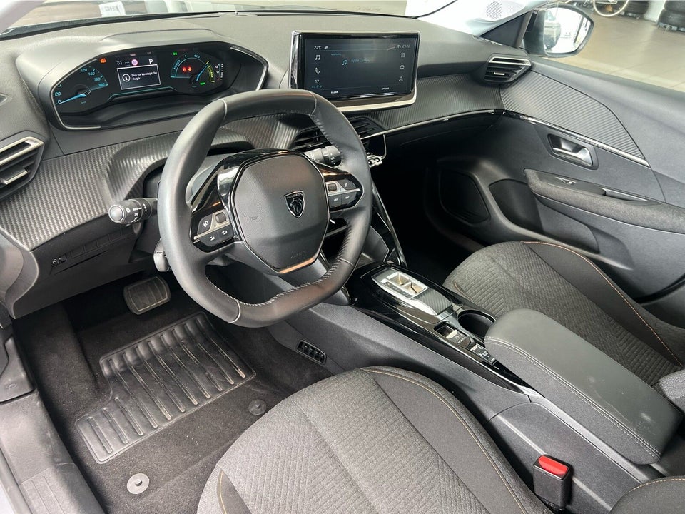 Peugeot e-208 50 Style 5d
