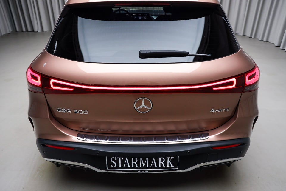 Mercedes EQA300 AMG Line 4Matic 5d