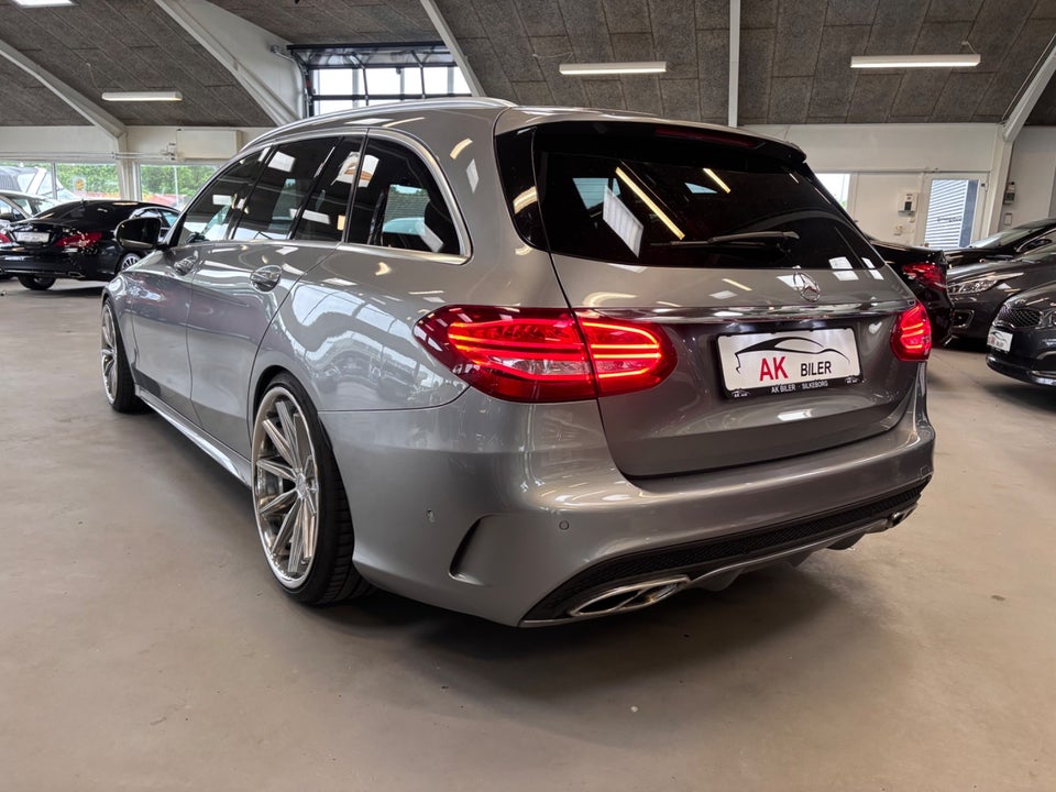 Mercedes C400 3,0 AMG Line stc. aut. 4Matic 5d