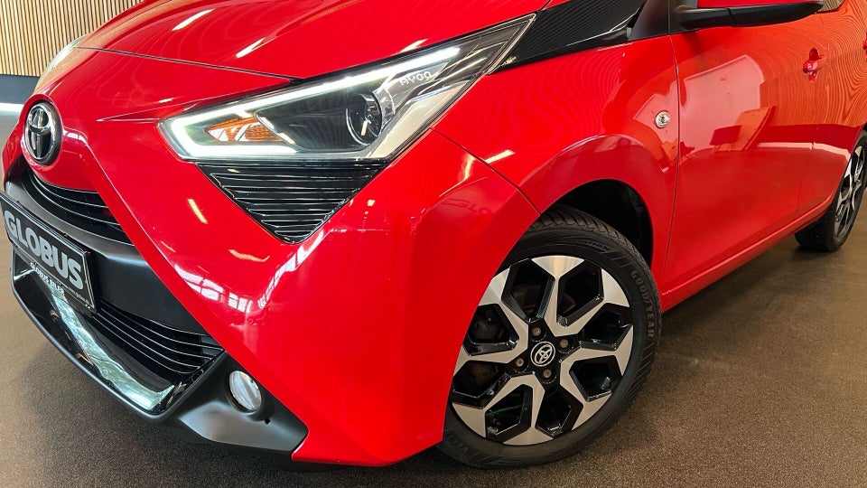 Toyota Aygo 1,0 VVT-i x-sky x-shift 5d