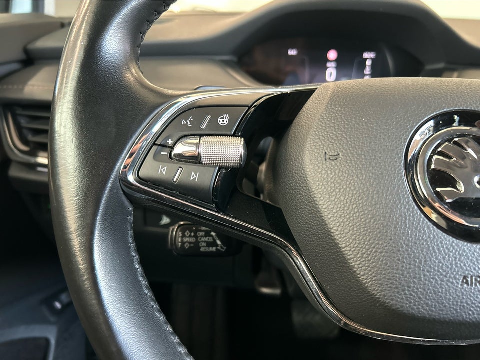 Skoda Enyaq 80 iV Suite 5d