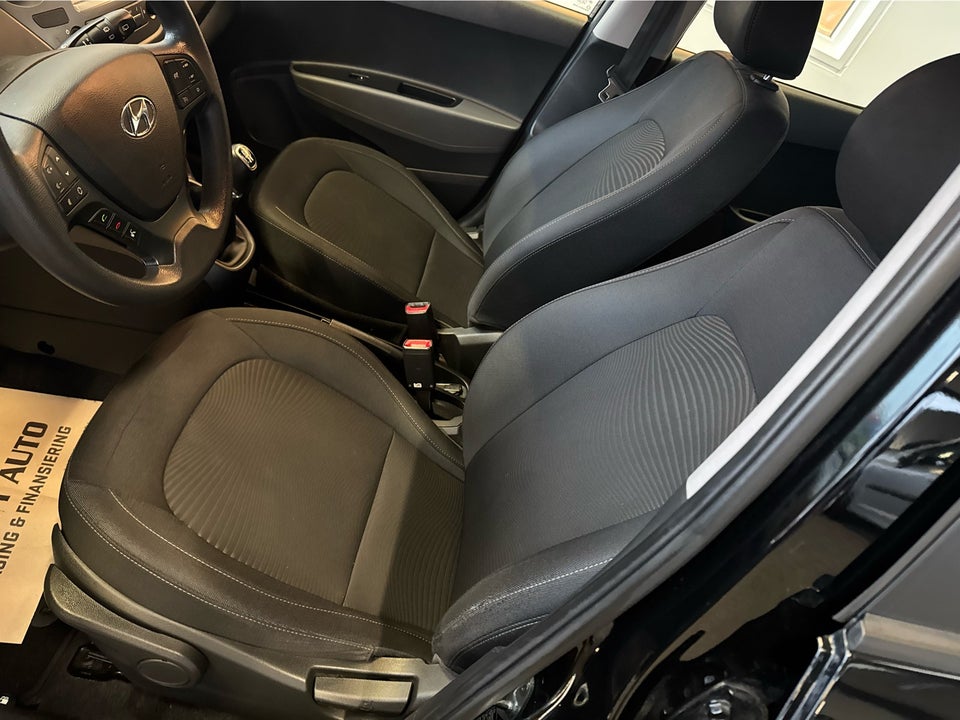 Hyundai i10 1,0 Touch 5d