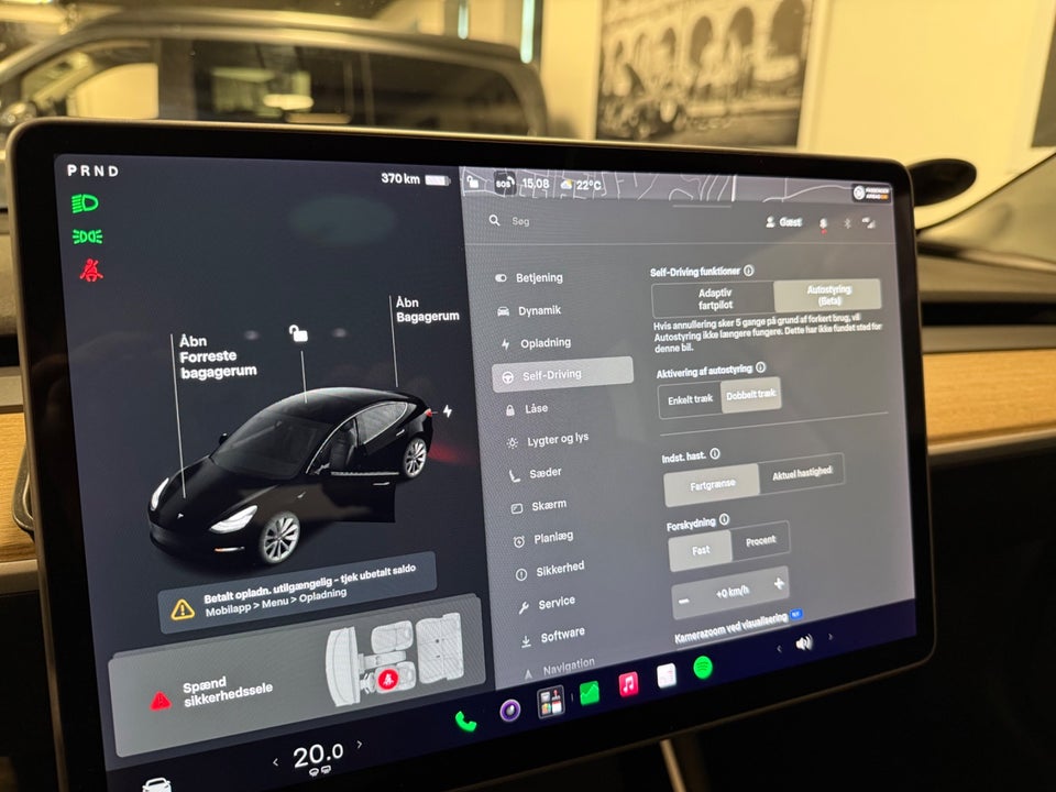 Tesla Model 3 Long Range AWD 4d