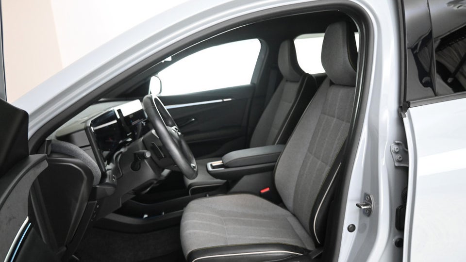 Renault Megane E-Tech 60 Techno 5d