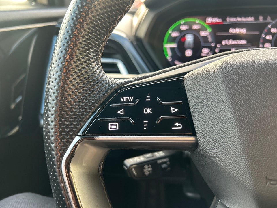 Audi Q4 e-tron 50 S-line quattro 5d