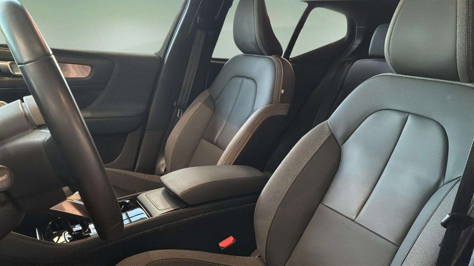 Volvo XC40 P6 ReCharge Core 5d