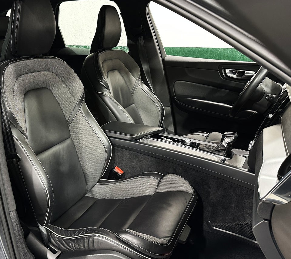 Volvo XC60 2,0 D4 190 R-Design aut. 5d