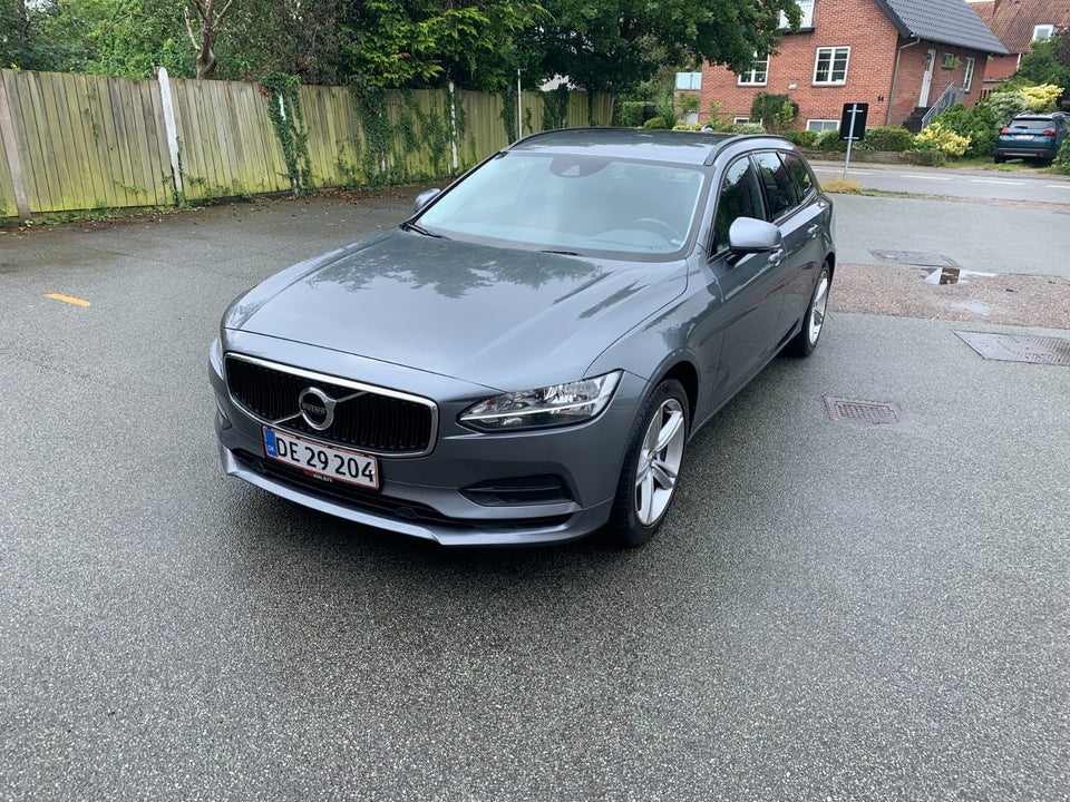 Volvo V90 2,0 D3 150 Momentum aut. 5d