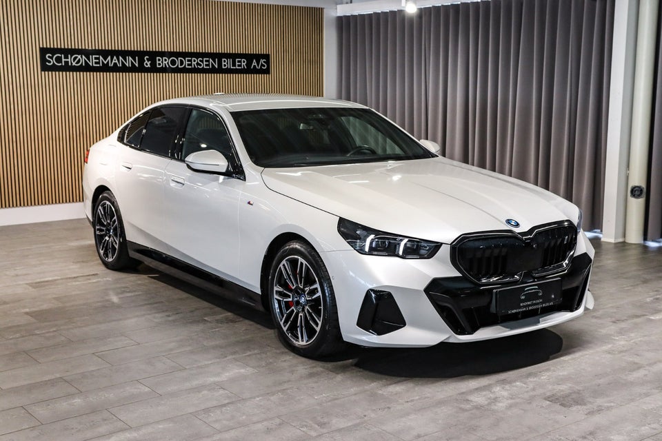 BMW i5 eDrive40 M-Sport Pro 4d