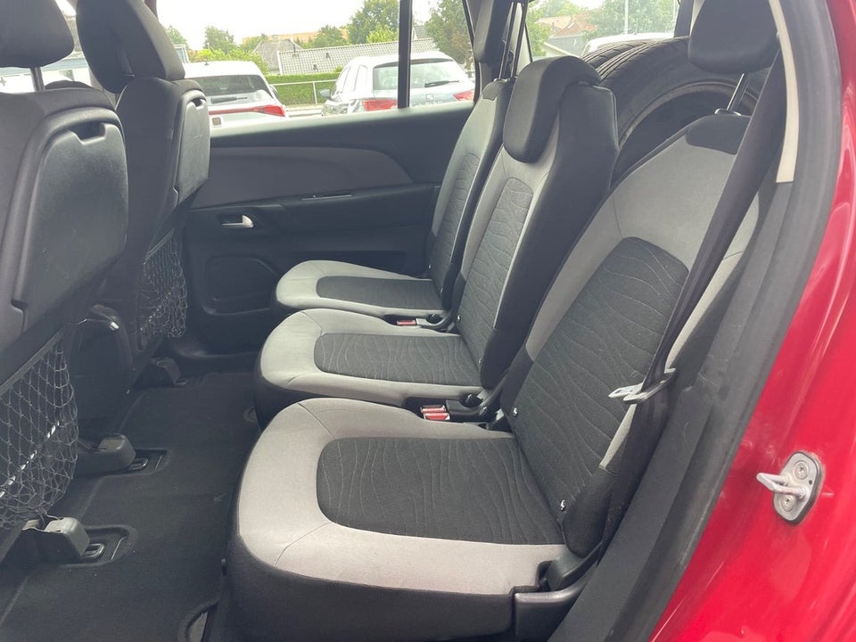 Citroën Grand C4 Picasso 1,6 e-HDi 115 Attraction 5d