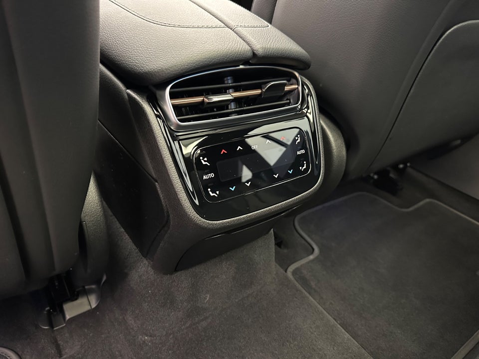 Mercedes EQE300 AMG Line 4d