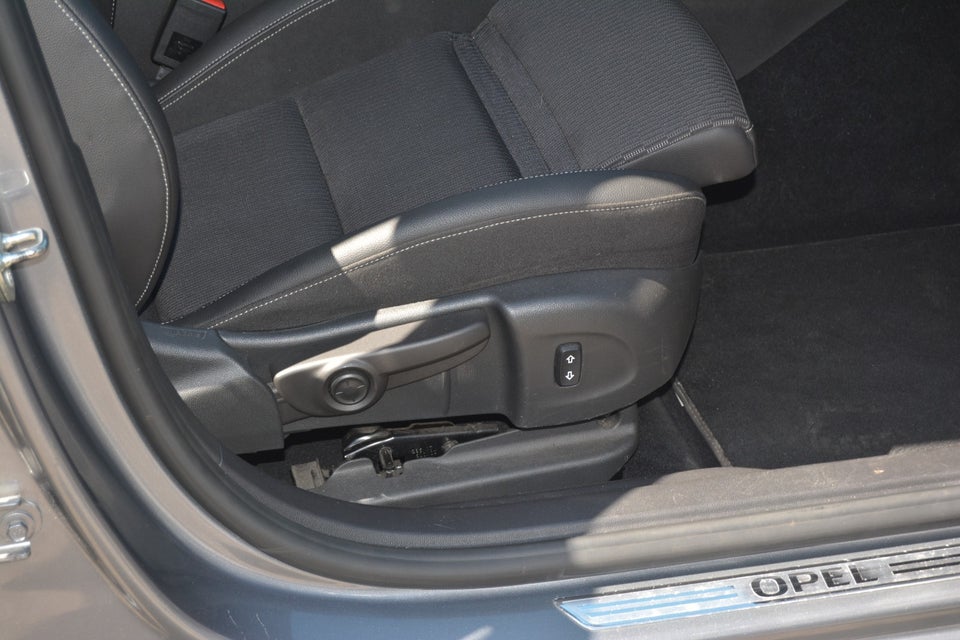 Opel Insignia 2,0 CDTi 170 Dynamic Sports Tourer aut. 5d