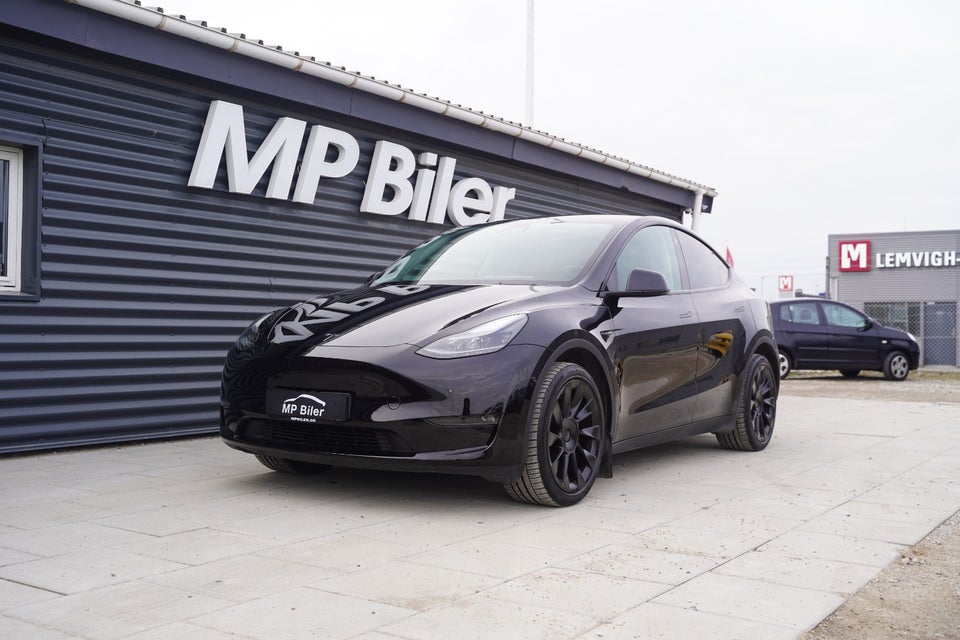 Tesla Model Y Long Range AWD 5d