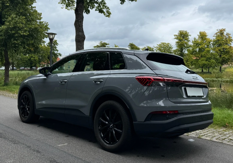 Audi Q4 e-tron 35  5d
