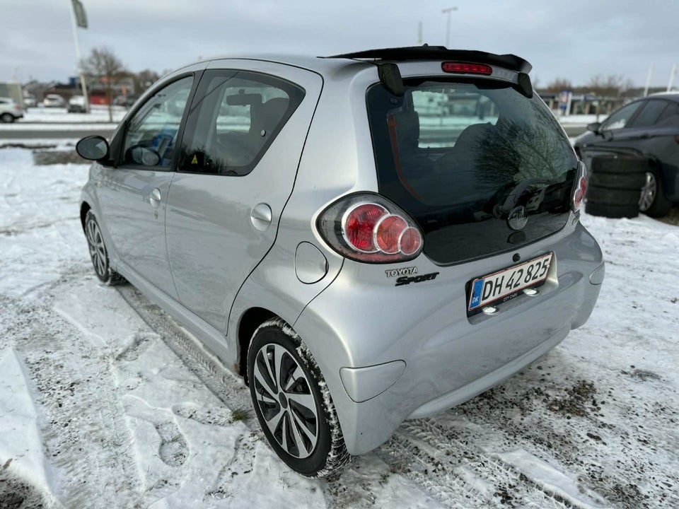 Toyota Aygo 1,0 Plus Sport 5d