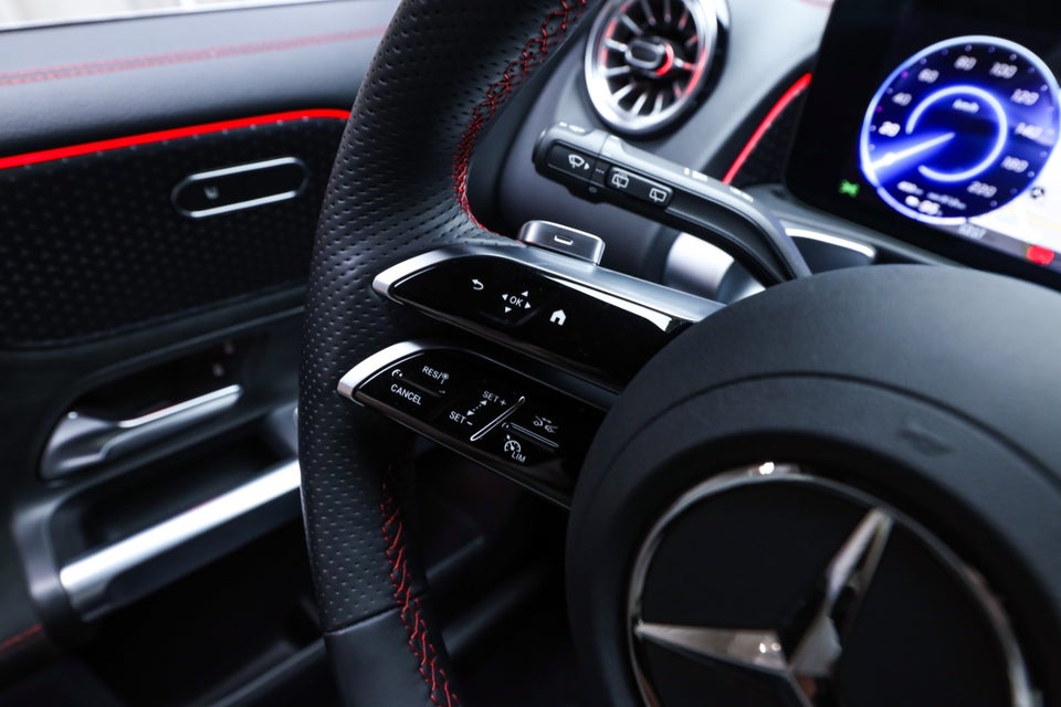 Mercedes EQB250+ AMG Advance 5d