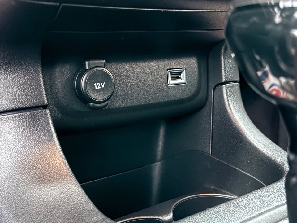 Citroën C3 1,2 PureTech 83 Shine 5d