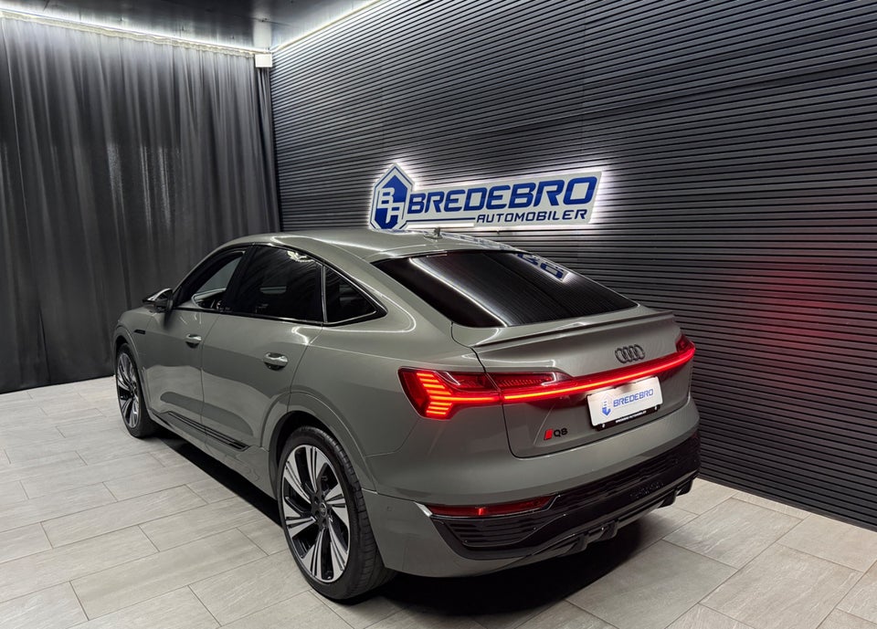 Audi Q8 e-tron 55 S-line Sportback quattro 5d