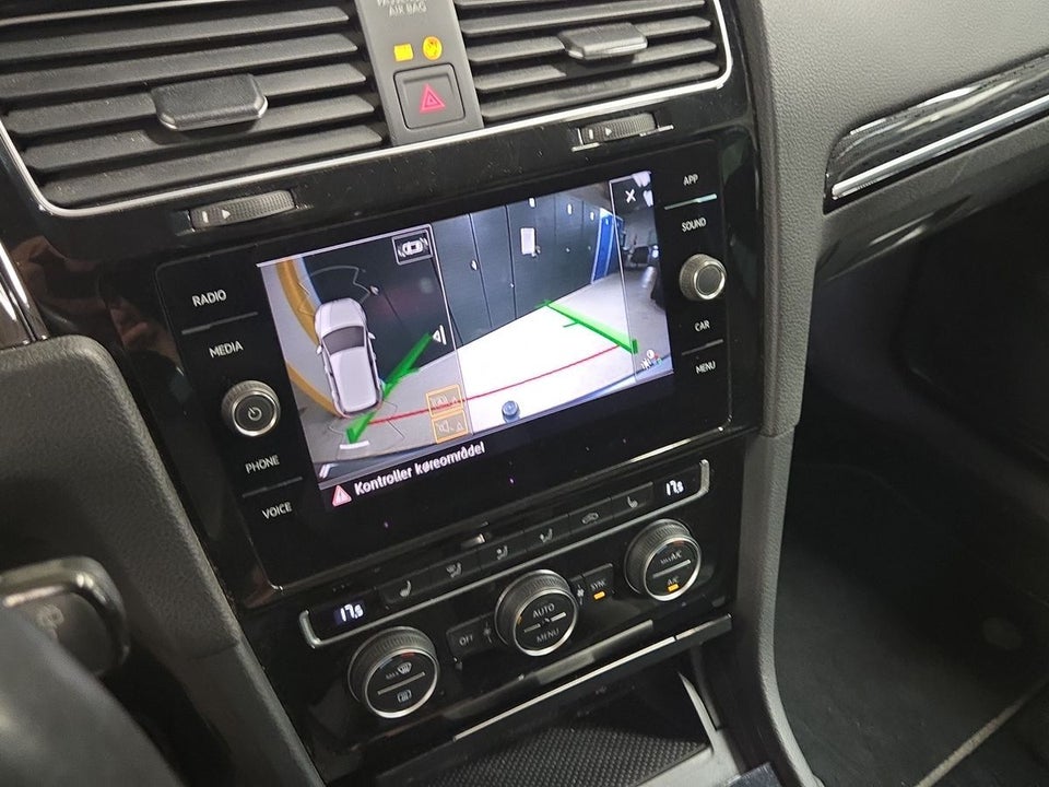 VW Golf VII 1,5 TSi 150 Highline DSG 5d