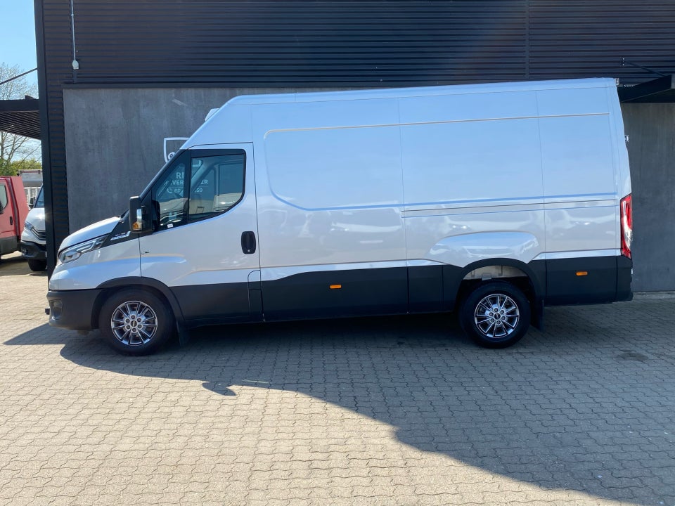 Iveco Daily 3,0 35S18 12m³ Van AG8