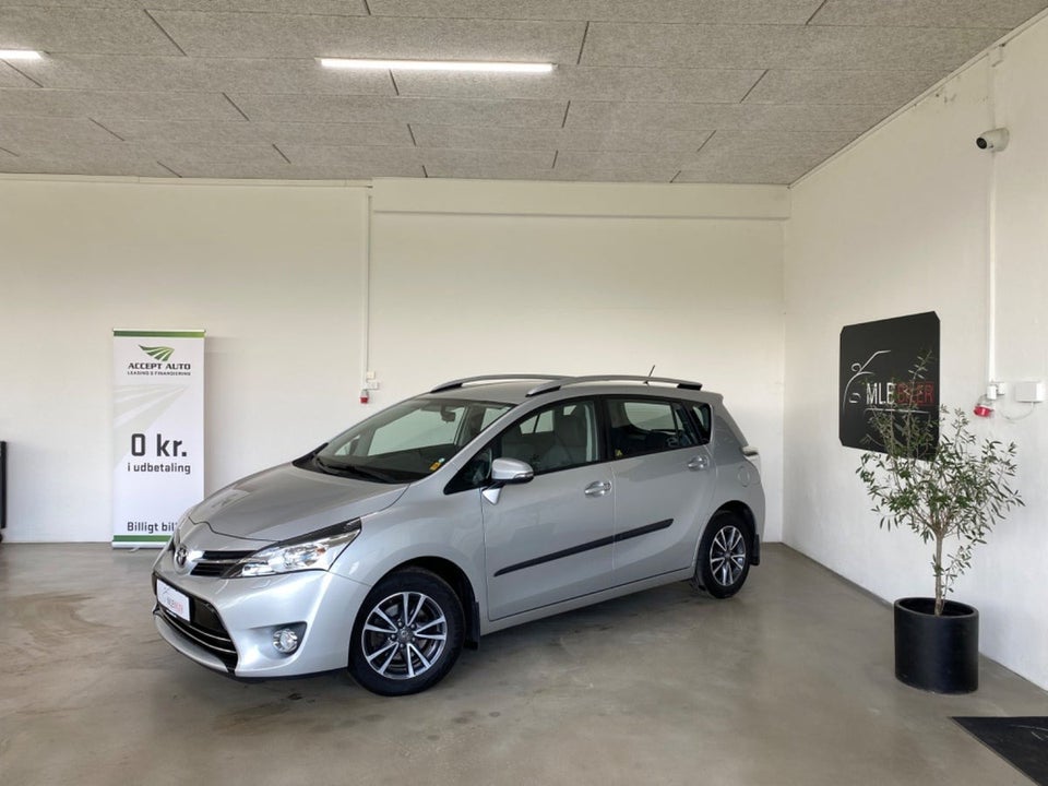 Toyota Verso 1,8 VVT-i T2 Vision 7prs 5d