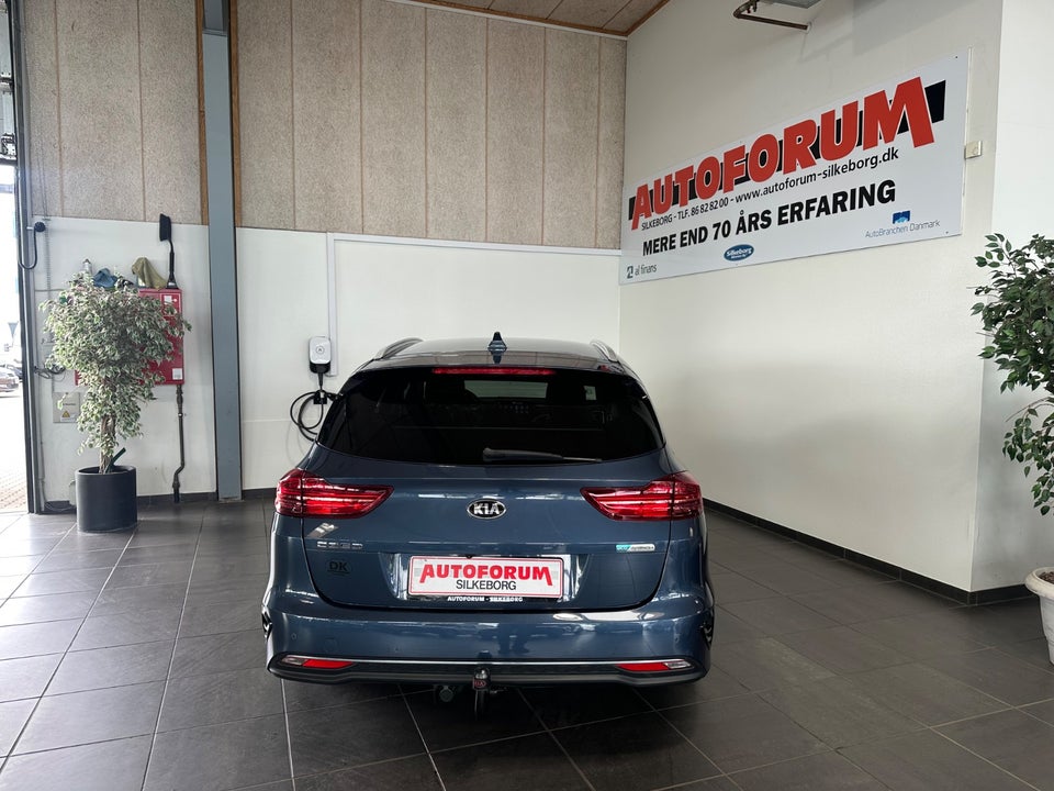Kia Ceed 1,5 T-GDi mHEV Comfort Upgrade DCT 5d