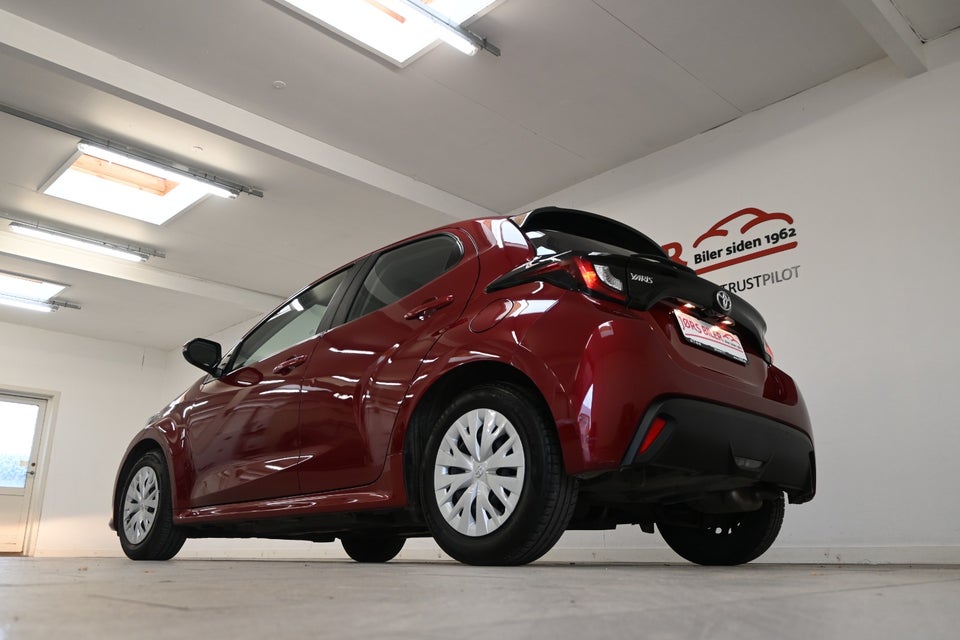 Toyota Yaris 1,0 Active 5d