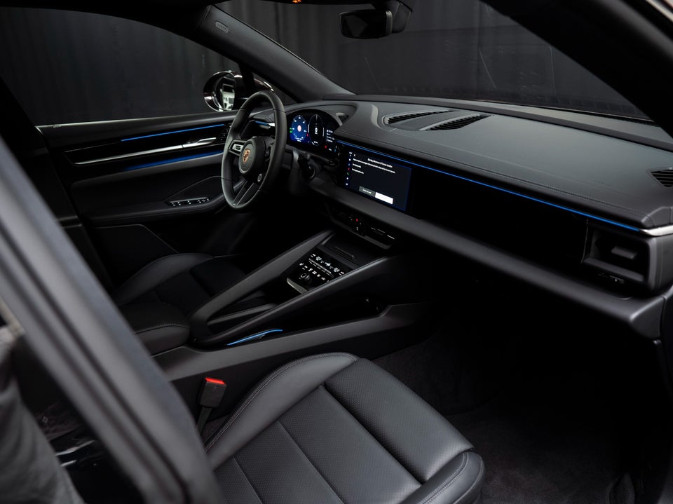 Porsche Macan 5d