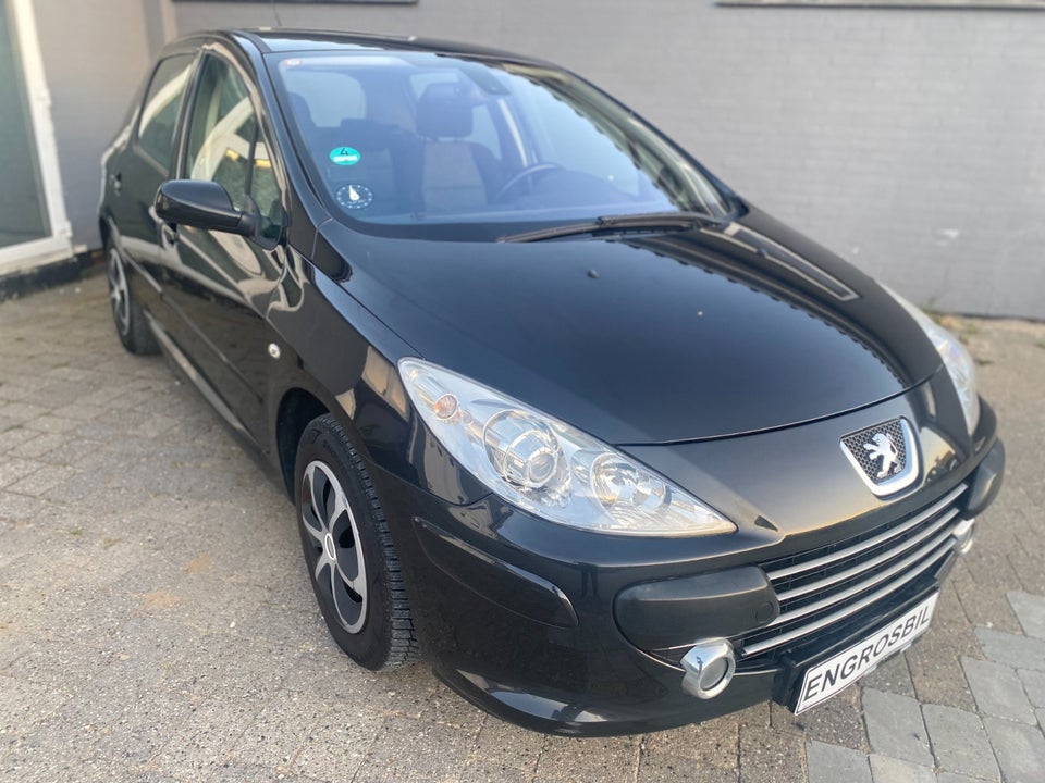 Peugeot 307 2,0 Griffe 5d