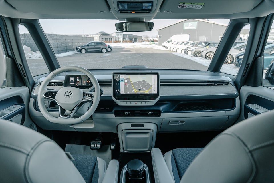 VW ID.Buzz 77 Pro SWB 5d