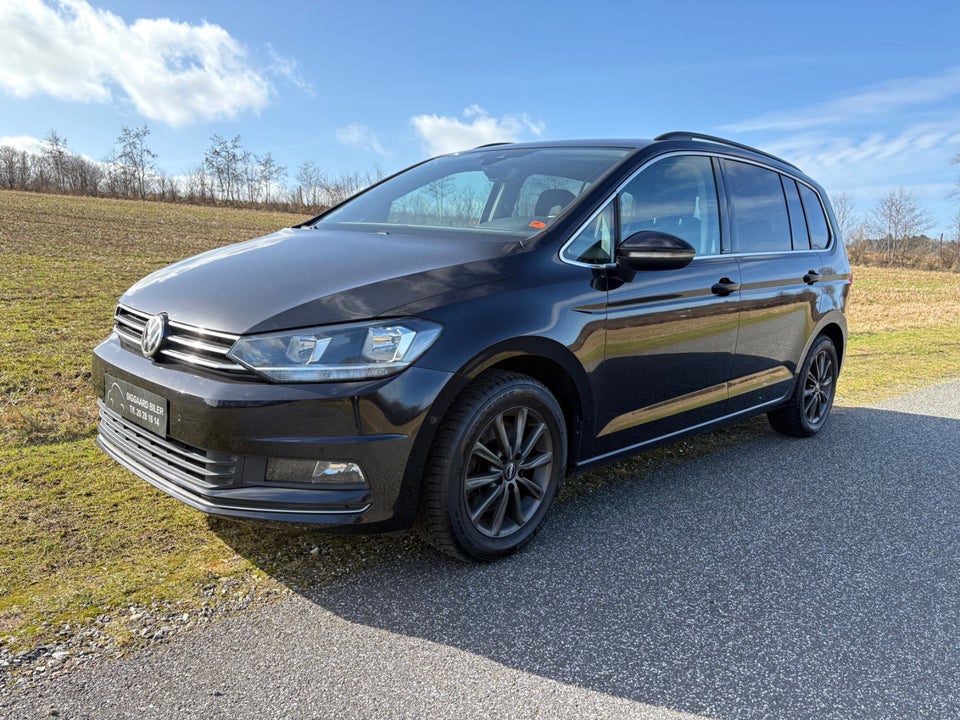 VW Touran 1,6 TDi 115 IQ.Drive DSG 7prs 5d