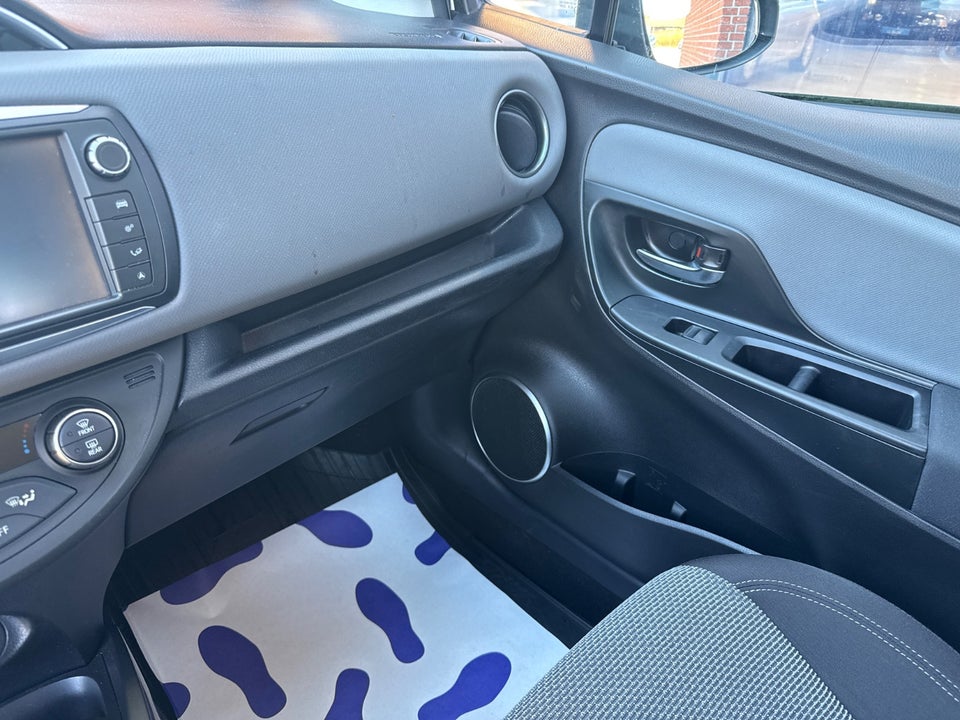 Toyota Yaris 1,5 Hybrid H2 Komfort e-CVT 5d
