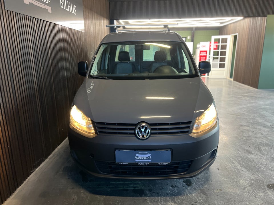 VW Caddy Maxi 1,6 TDi 102 Comfortline BMT Van 4d